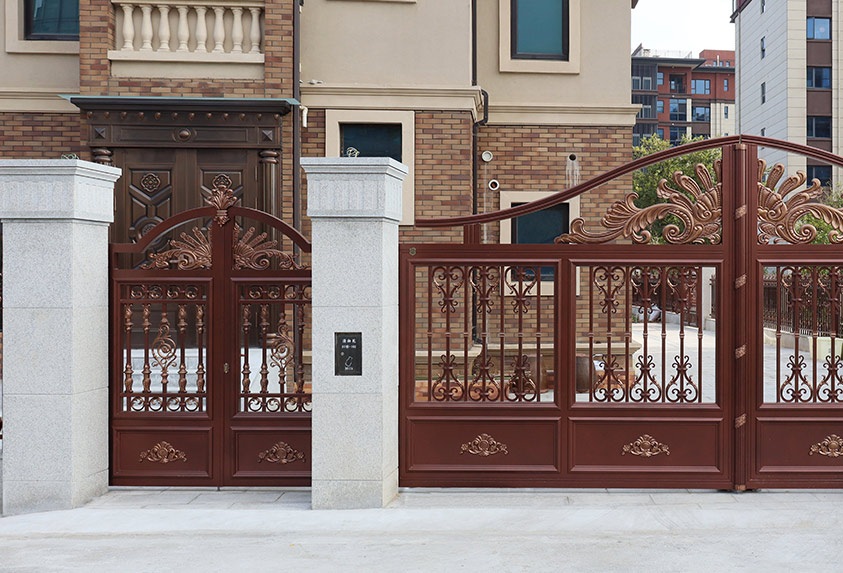 別墅大門應(yīng)該選擇什么材質(zhì)的 別墅大門應(yīng)該選擇什么材質(zhì)的